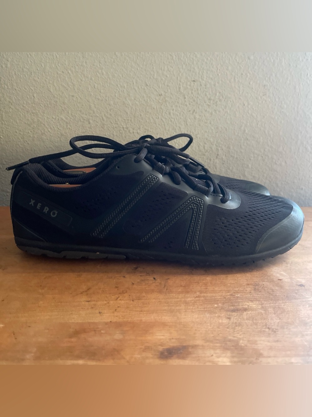 Xero HFS II Men's Size 11 Barefoot Minimalist Running Black Sneaker Shoes